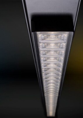 Regiolux Lichtbandsysteme mit OptiLens-Technologie