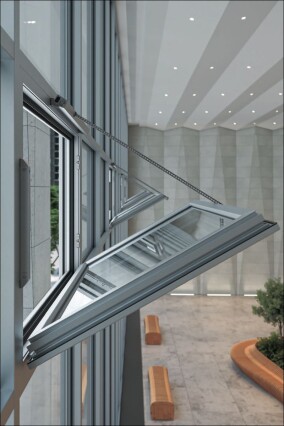 Aumüller KS8 liefert 800 N Öffnungskraft für RWA