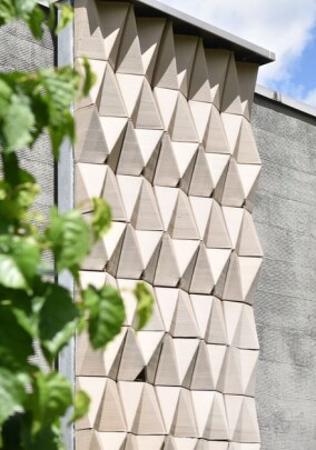 Bauforschung: Cobot GoFa schafft Lebensräume für Stadttiere