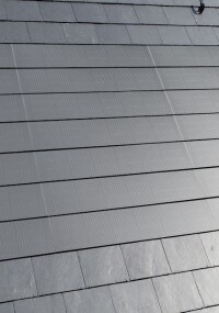 Rathscheck: PV für Schieferdächer und neue UltraRechteck-Deckung