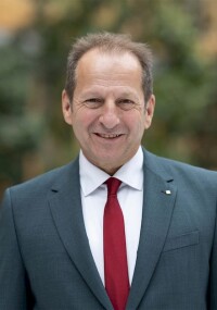 GaLaBau wächst trotz Konjunkturflaute: 11 Mrd. Umsatz, mehr Betriebe, mehr Azubis