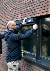 Fixscreen Go: Kompakter Textilsonnenschutz für begrenzten Bauraum