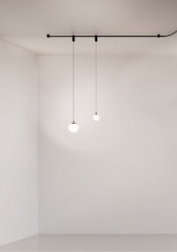 Sylt von Artemide: Flexibel formbare Stromschiene als gestalterisches Element