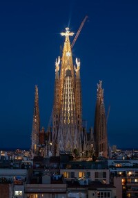LKL-Lichtkonzept für die Krone der Sagrada Família