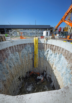 Cemex liefert 6.000 m³ Beton zur Baugruben-Stabilisierung beim Bau des Dresdener Mediendükers