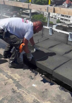 Timber Peak in Mainz: Holz-Hybrid-Bürogebäude mit Hochleistungsdämmung