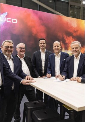 Schüco und Jansen verlängern und erweitern Partnerschaft