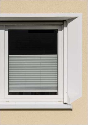 Sto WDVS-Kantenschutzprofil Y-Flex für präzise Fassadenkanten bei variablen Winkeln