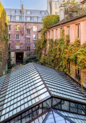 Historisches Glasatelier in Paris: Neue Verglasung erreicht Wärmeschutzstandard