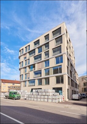 Drei-Kronen-Hof in Tuttlingen: Automatisierter Sonnenschutz ermöglicht natürliche Klimatisierung