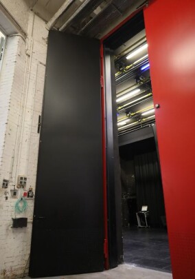 Großformatiges Brandschutztor für das Theater Bielefeld