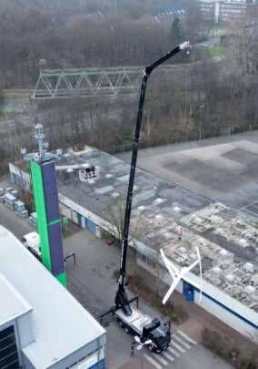 Böcker AK 48 Kranduo demontiert Windrad in 20 m Höhe