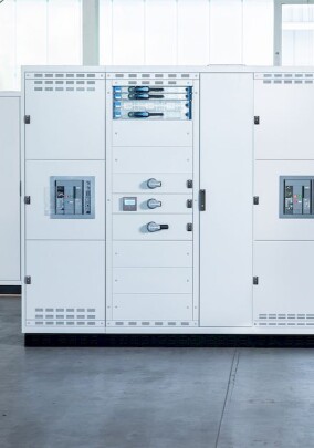 Hager: Update der NH-Sicherungs­last­schaltleisten fv+