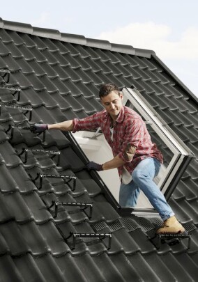 Velux verbessert Wohn- und Ausstiegsfenster für Dachräume